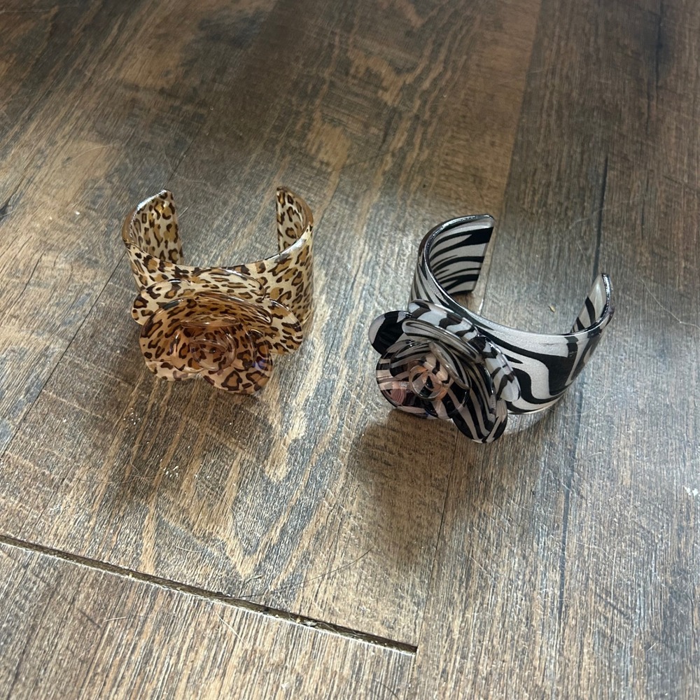Vintage Acrylic Rose Cuff Bracelet Set Leopard Zebra Animal Print Statement 2pc